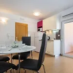 Krzelj Apartment
