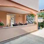 Krzelj Apartment *